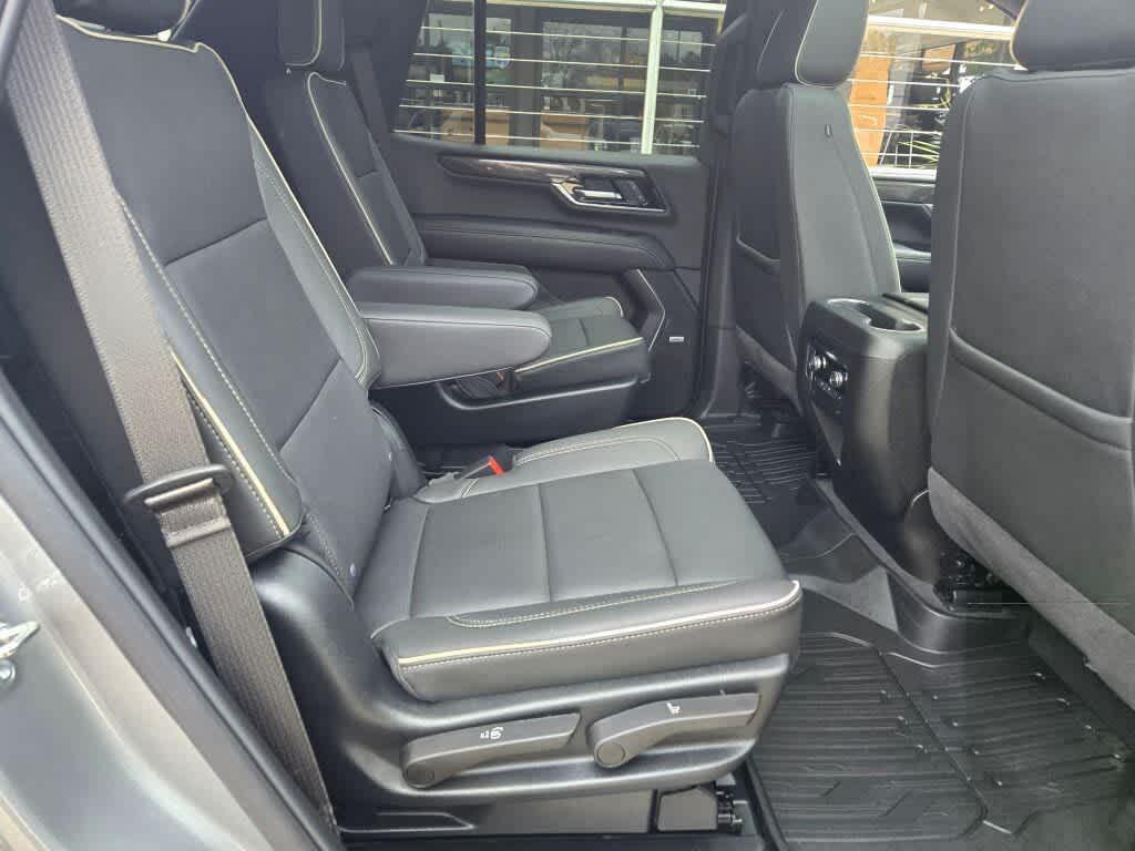 used 2025 GMC Yukon car, priced at $64,408