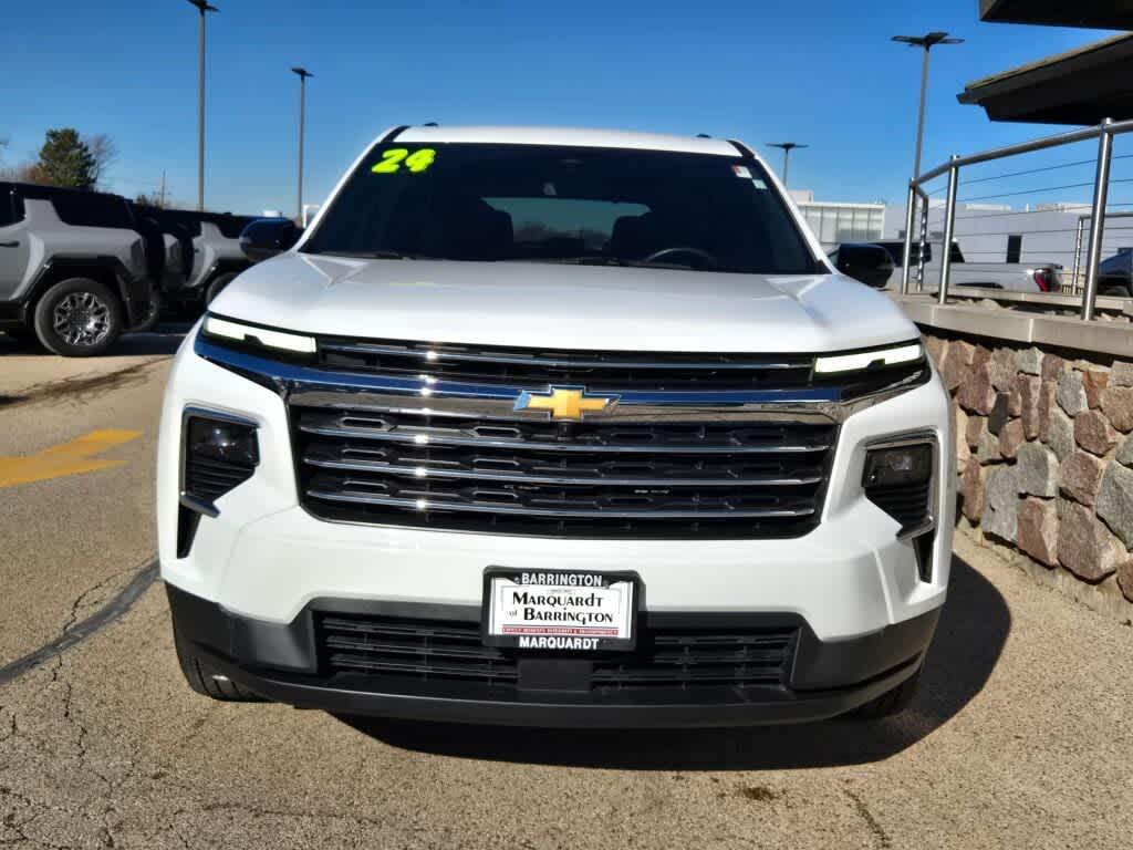 used 2024 Chevrolet Traverse car, priced at $35,995