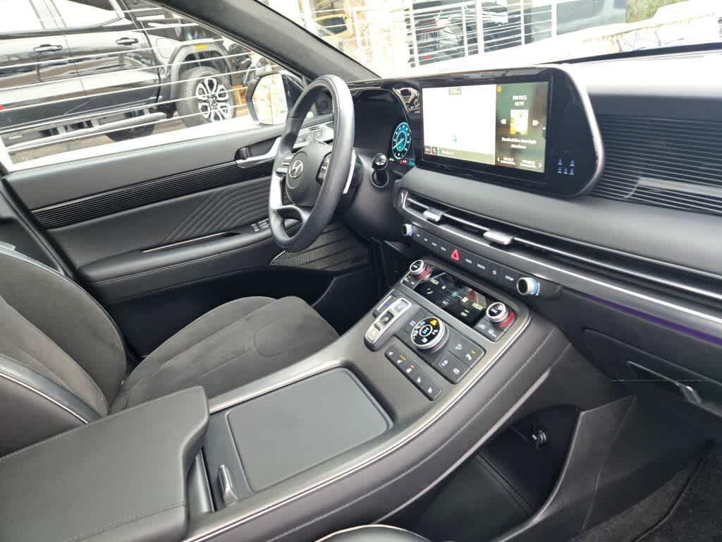 used 2024 Hyundai Palisade car, priced at $41,995