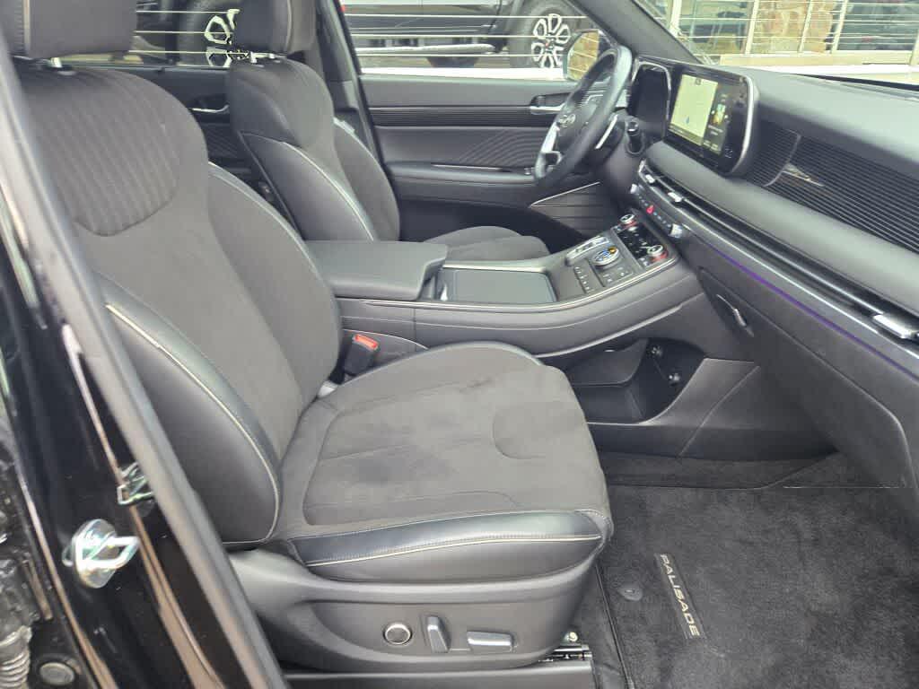 used 2024 Hyundai Palisade car, priced at $41,995
