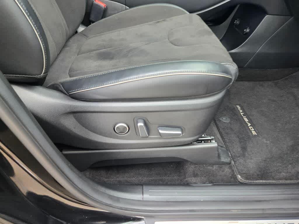 used 2024 Hyundai Palisade car, priced at $41,995