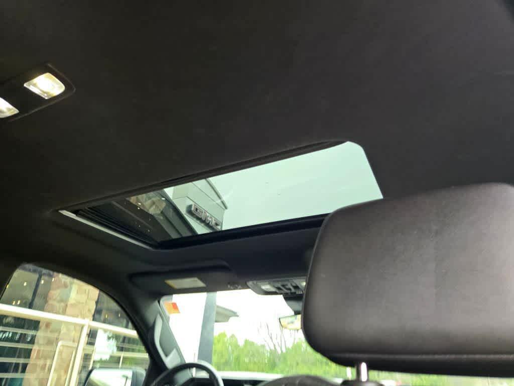 used 2022 GMC Sierra 1500 car, priced at $41,995