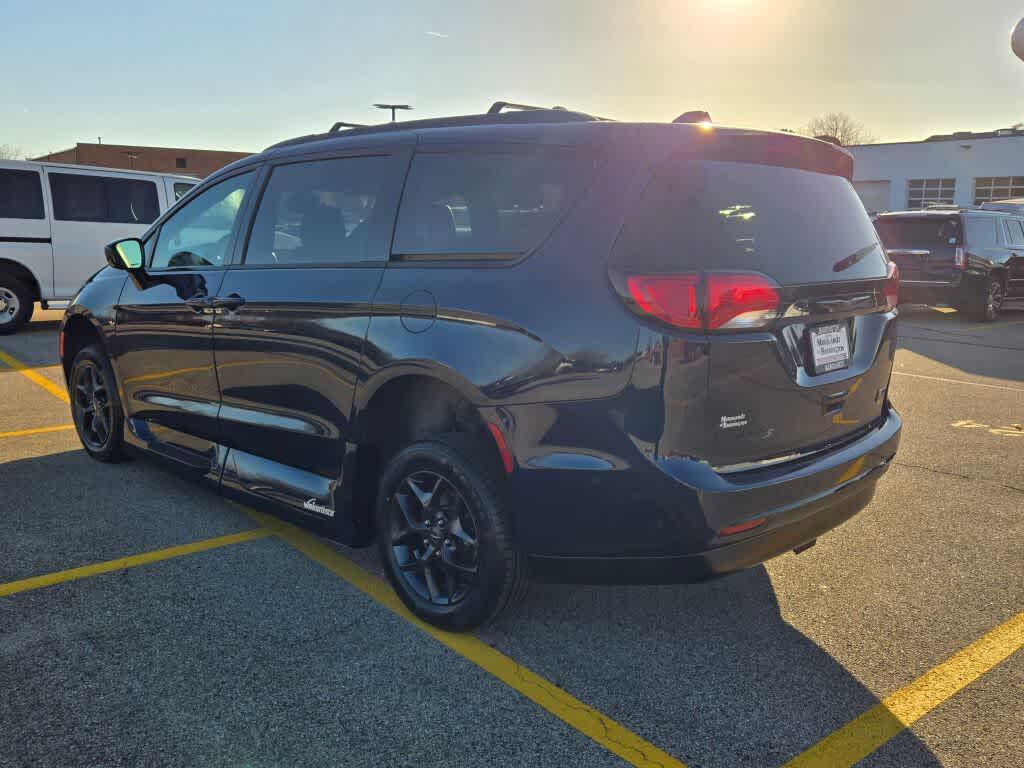 used 2019 Chrysler Pacifica car, priced at $24,995