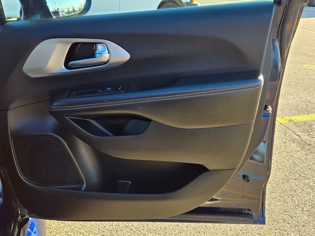 used 2019 Chrysler Pacifica car, priced at $24,995