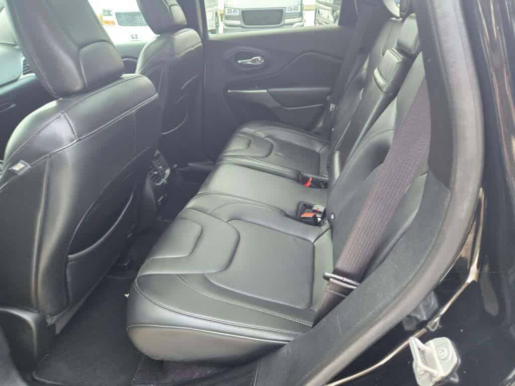 used 2019 Jeep Cherokee car, priced at $14,795