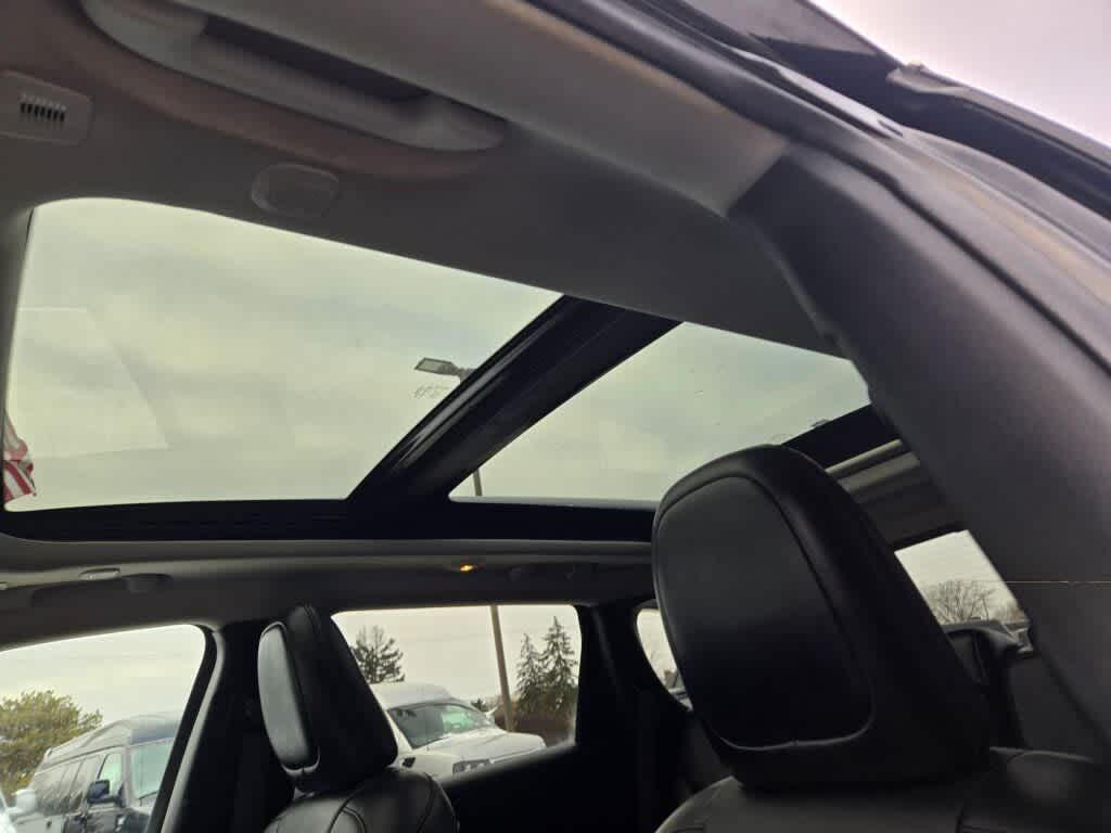 used 2019 Jeep Cherokee car, priced at $14,795