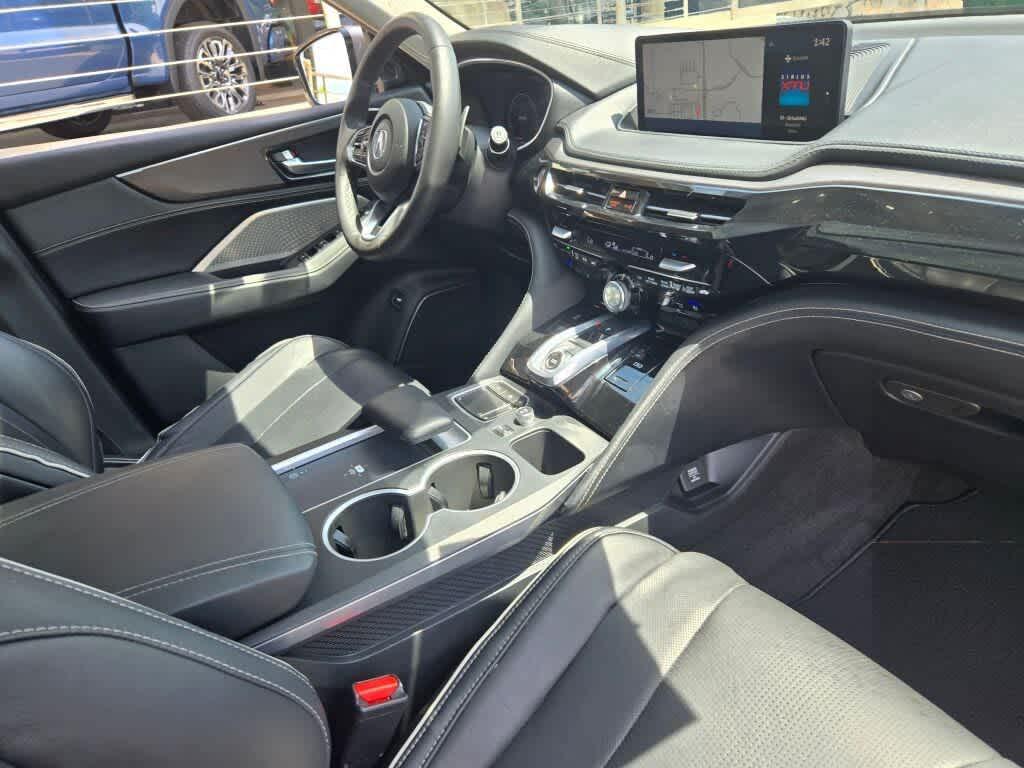 used 2022 Acura MDX car, priced at $29,995