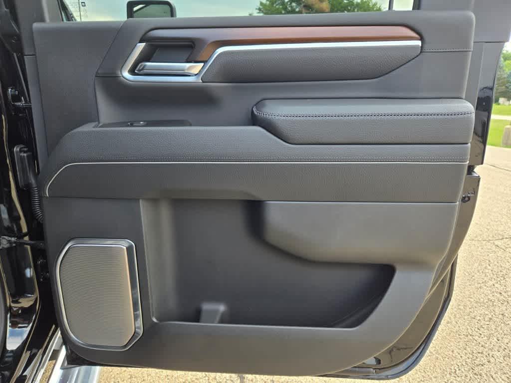 new 2026 GMC Sierra 2500 car, priced at $83,730