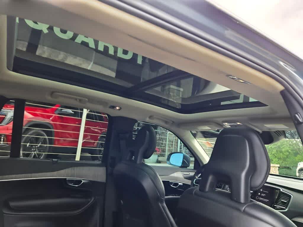 used 2022 Volvo XC90 Recharge Plug-In Hybrid car, priced at $26,408