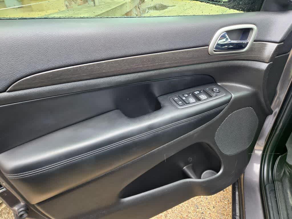 used 2018 Jeep Grand Cherokee car, priced at $15,995