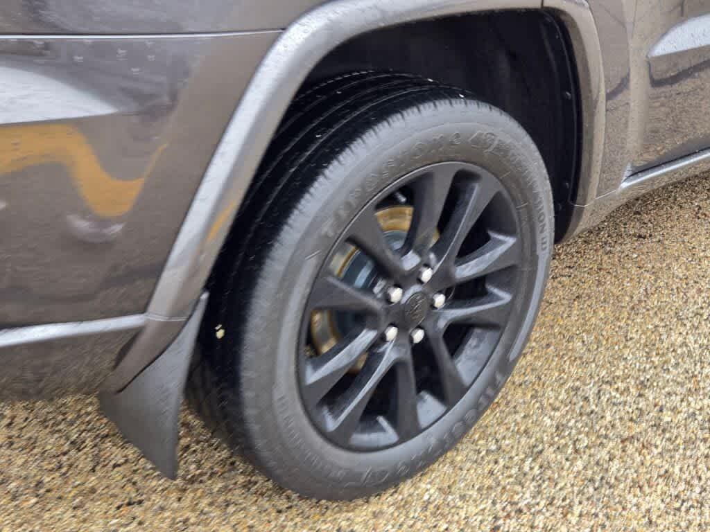 used 2018 Jeep Grand Cherokee car, priced at $15,995