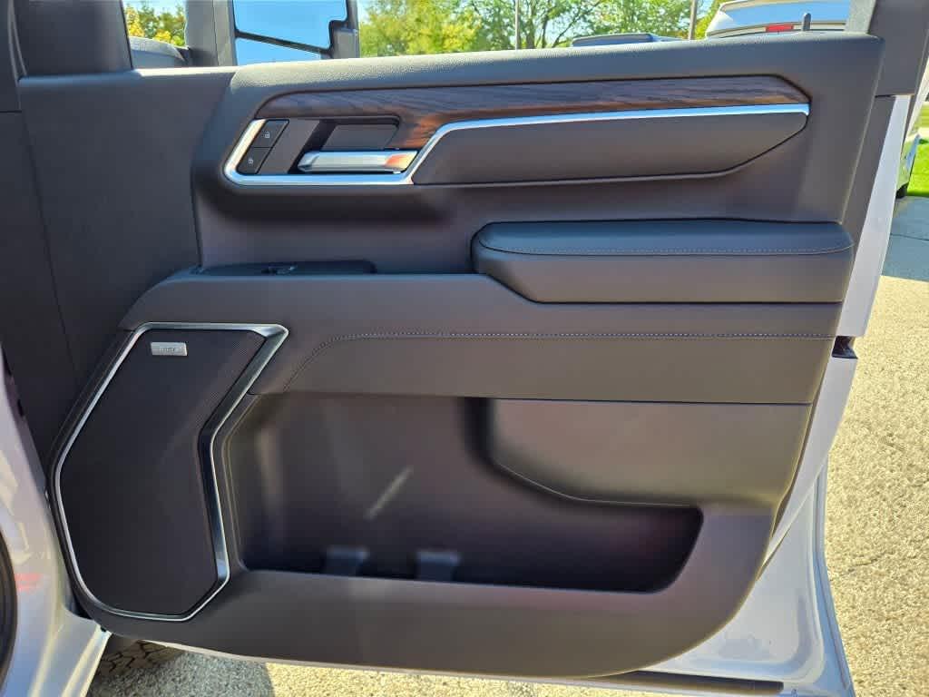 new 2025 GMC Sierra 3500 car, priced at $77,787