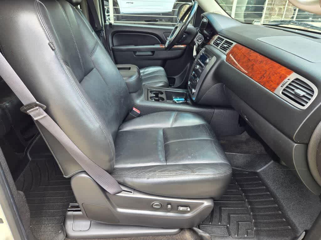 used 2013 GMC Yukon XL car, priced at $10,408