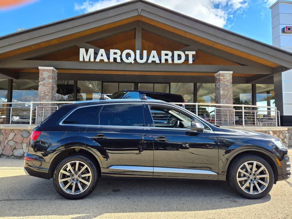used 2018 Audi Q7 car, priced at $18,695
