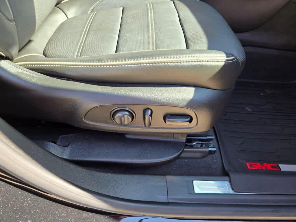 used 2017 GMC Acadia car, priced at $15,995