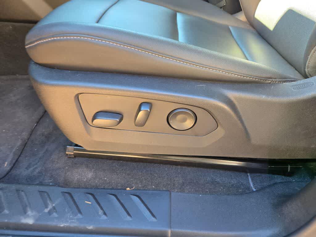 used 2023 GMC Canyon car, priced at $37,995