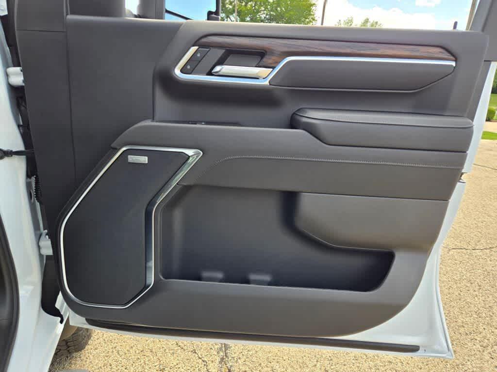 new 2026 GMC Sierra 2500 car, priced at $70,446