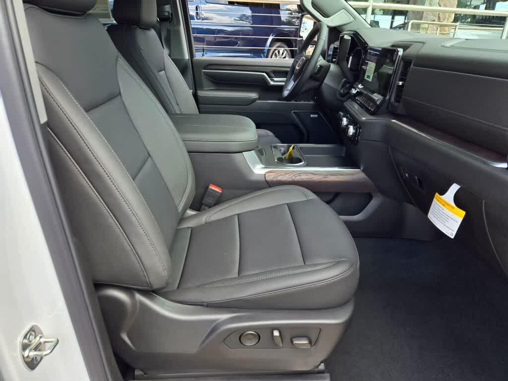 new 2026 GMC Sierra 2500 car, priced at $70,446