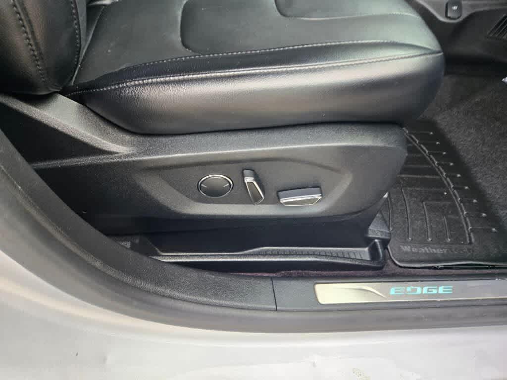 used 2017 Ford Edge car, priced at $12,995