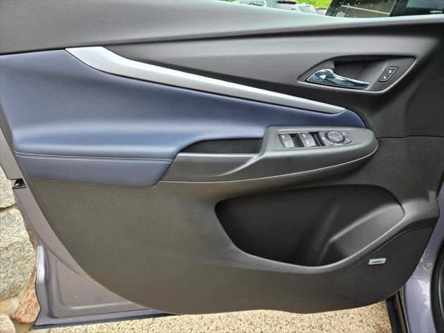 2022 Gray Ghost Metallic Chevrolet Bolt EUV