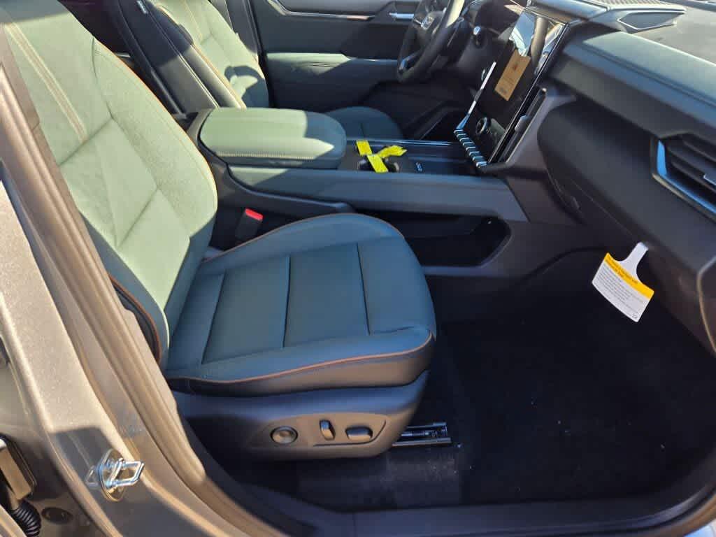 new 2026 GMC Acadia car, priced at $55,640