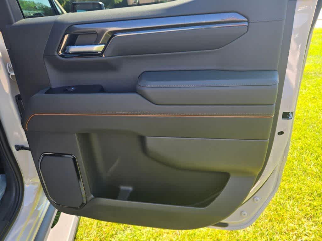 new 2026 GMC Sierra 1500 car, priced at $68,901