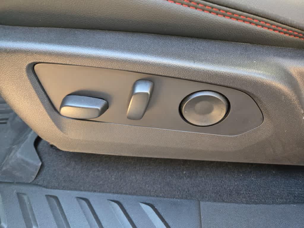 used 2025 GMC Canyon car, priced at $49,995