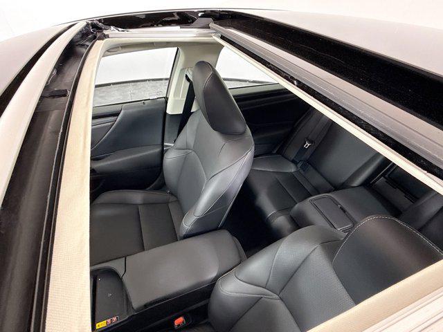used 2025 Lexus ES 350 car, priced at $47,900