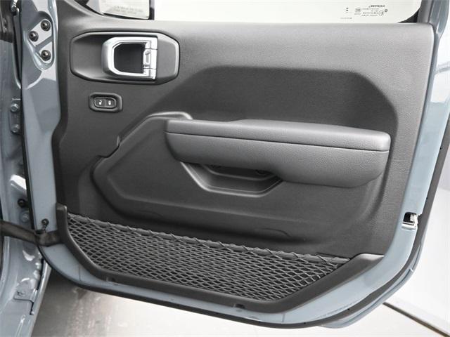 new 2025 Jeep Gladiator car, priced at $47,441