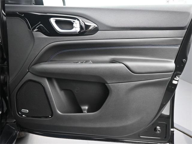 new 2025 Jeep Compass car, priced at $37,327