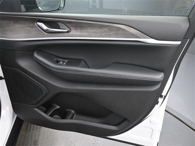 new 2026 Jeep Grand Cherokee car, priced at $47,930