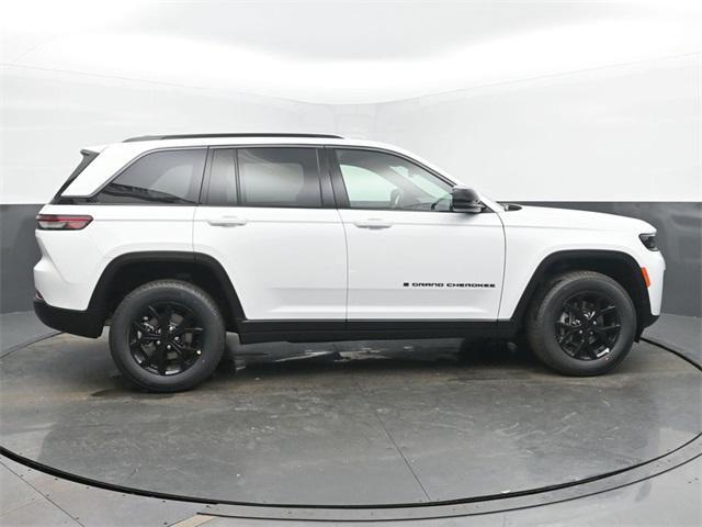 new 2026 Jeep Grand Cherokee car, priced at $47,930