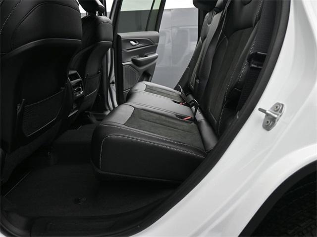 new 2025 Jeep Grand Cherokee car, priced at $45,008