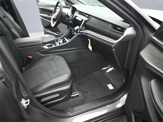 new 2026 Jeep Grand Cherokee car, priced at $48,525