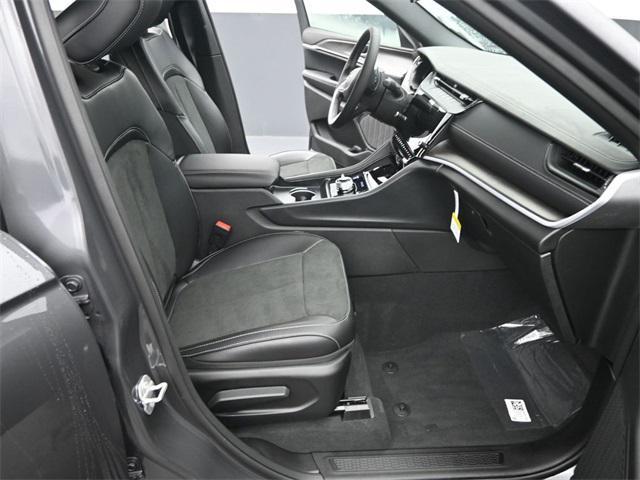 new 2026 Jeep Grand Cherokee car, priced at $48,525