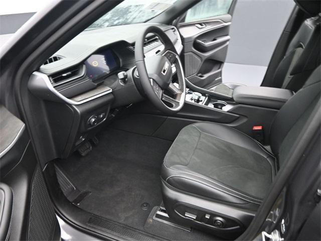 new 2026 Jeep Grand Cherokee car, priced at $48,525