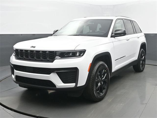 new 2026 Jeep Grand Cherokee car, priced at $47,930
