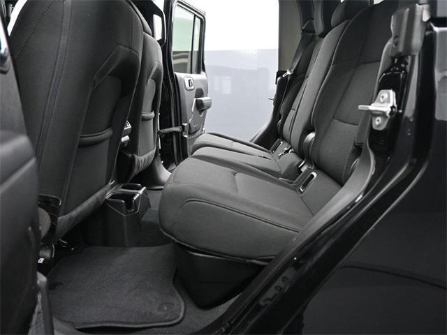 used 2022 Jeep Gladiator car, priced at $27,994