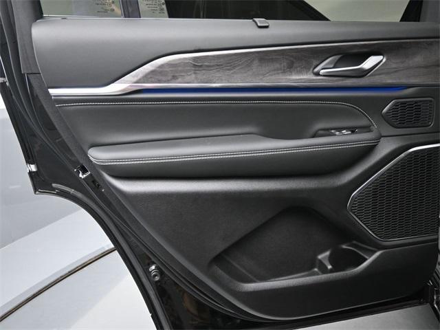 new 2024 Jeep Grand Cherokee L car, priced at $58,170