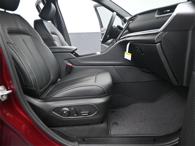 new 2025 Jeep Grand Cherokee car, priced at $48,366