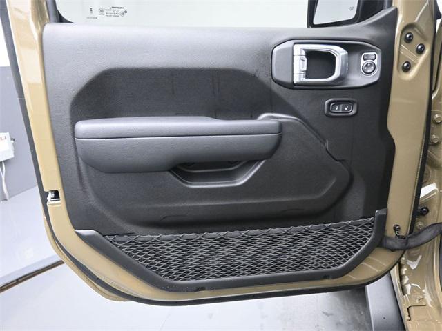 new 2025 Jeep Wrangler car, priced at $45,340