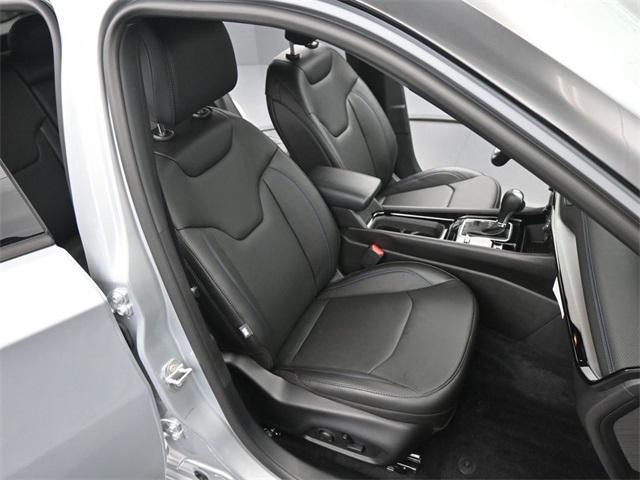 new 2025 Jeep Compass car, priced at $40,126