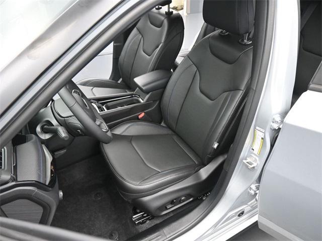 new 2025 Jeep Compass car, priced at $40,126