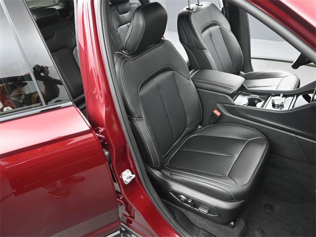 new 2026 Jeep Grand Cherokee car, priced at $49,405