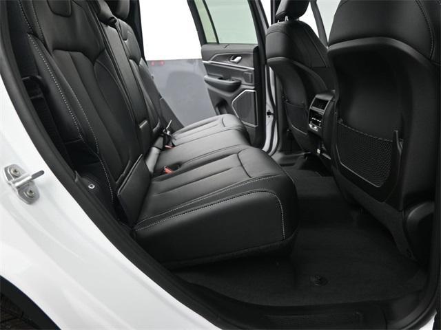 new 2025 Jeep Grand Cherokee car, priced at $50,797