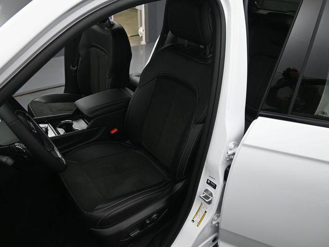 new 2026 Jeep Grand Cherokee car, priced at $47,930