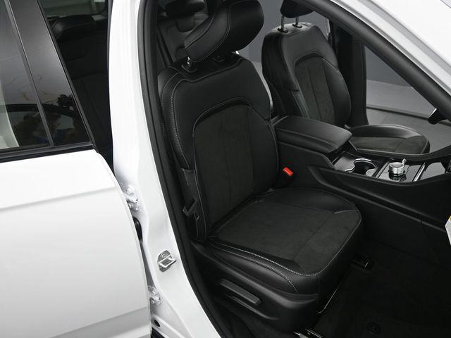 new 2026 Jeep Grand Cherokee car, priced at $47,930