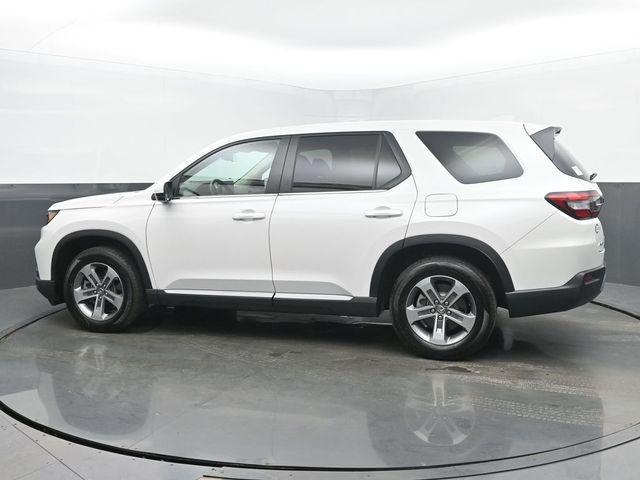 used 2025 Honda Pilot car, priced at $41,991