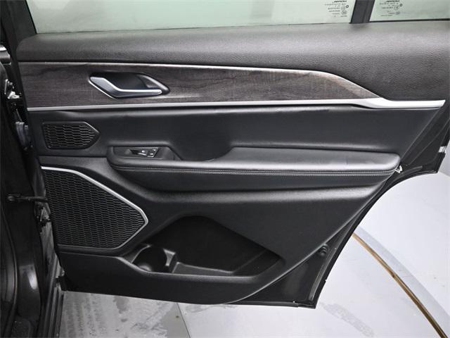 used 2021 Jeep Grand Cherokee L car, priced at $26,587