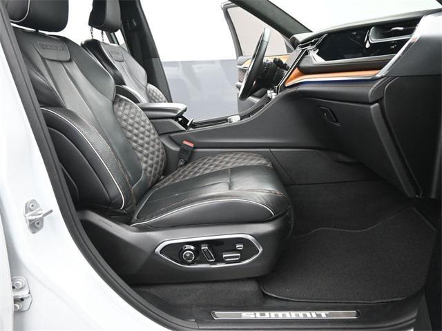 used 2023 Jeep Grand Cherokee car, priced at $34,114